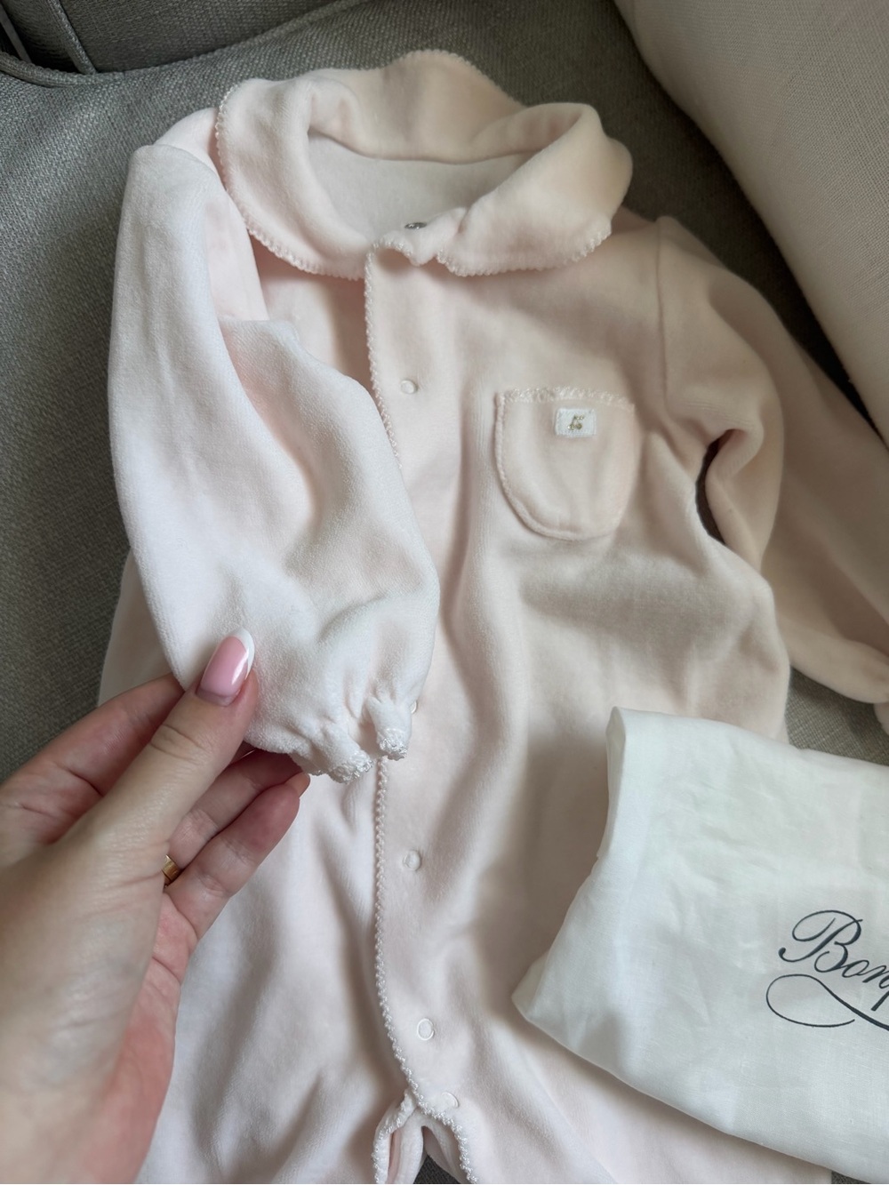 Bonpoint Baby round Neck Sleepsuit in pale pink - Picture 3 of 7